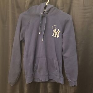 Victoria's secret PINK Yankees hoodie